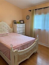 8821 Wiles Rd in Coral Springs, FL - Building Photo - Building Photo