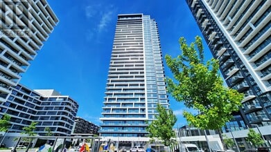 18 Water Walk Dr in Markham, ON - Building Photo - Building Photo