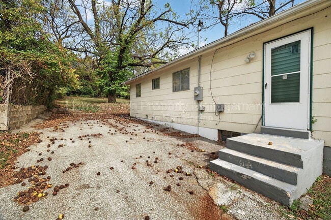 7507 Blanding Dr in Ferguson, MO - Building Photo - Building Photo