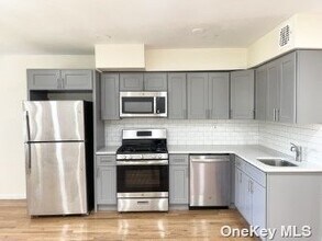 964 East 100th Street-Unit -2 in Brooklyn, NY - Building Photo - Building Photo