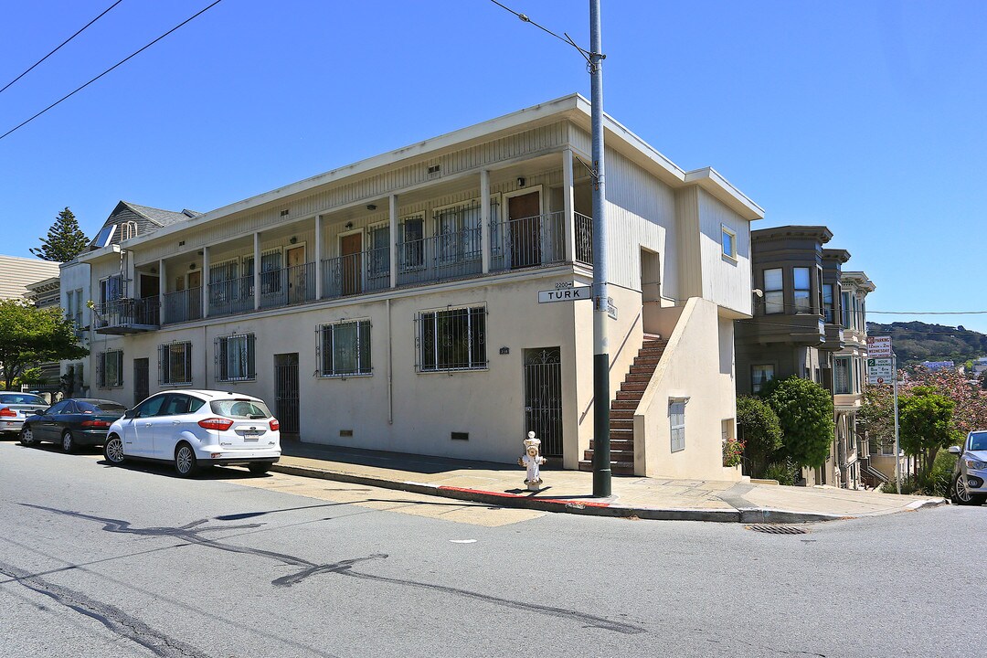 2199 Turk St in San Francisco, CA - Building Photo