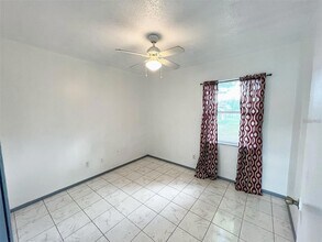 6920 Edgefield Ln in Orlando, FL - Building Photo - Building Photo