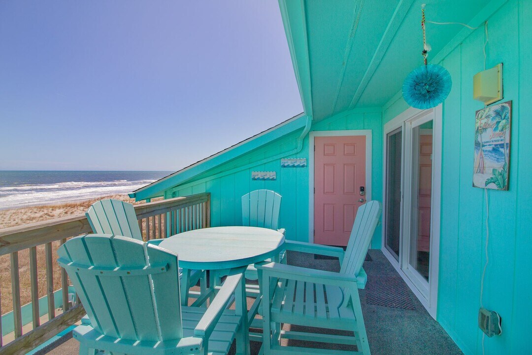 418 Carolina Beach Ave N in Carolina Beach, NC - Building Photo
