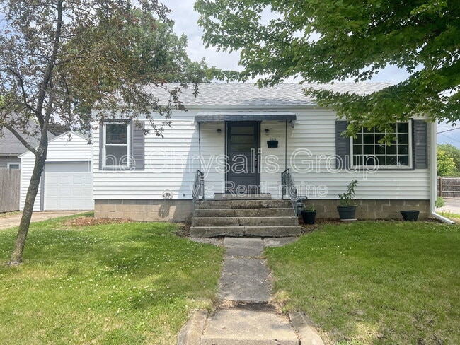 property at 938 Creve Coeur St