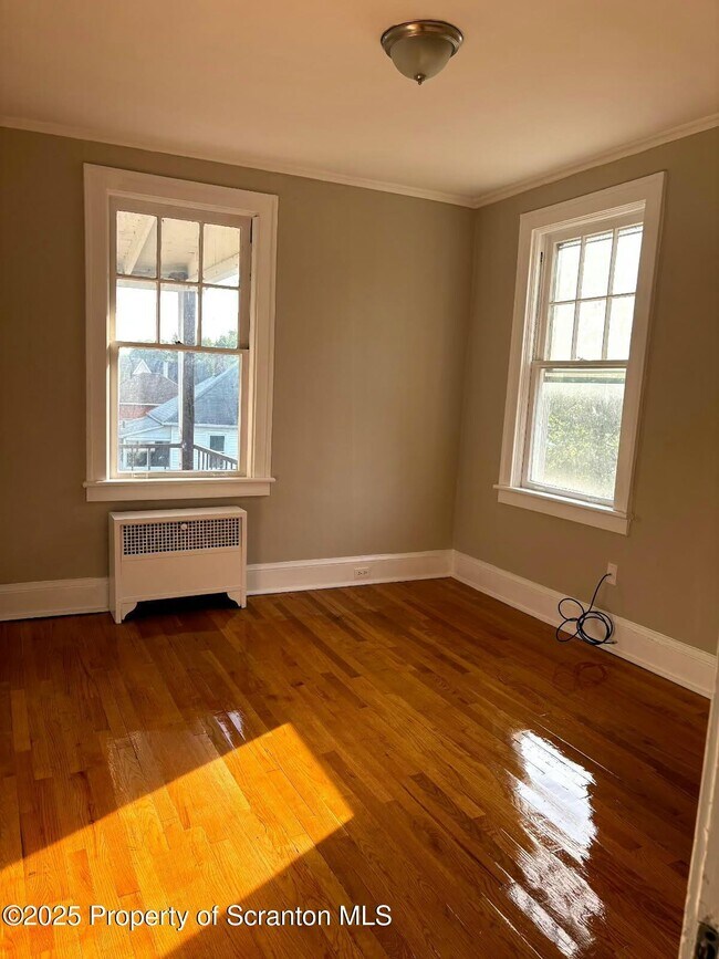 264 Academy St in Wilkes-Barre, PA - Building Photo - Building Photo