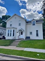 908 S Barstow St, Unit 3 in Eau Claire, WI - Building Photo