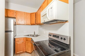 3107 Colerain Ave in Cincinnati, OH - Building Photo - Building Photo