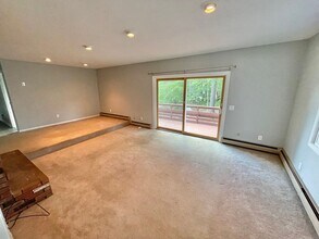 4 Nixon Park in Portsmouth, NH - Building Photo - Building Photo