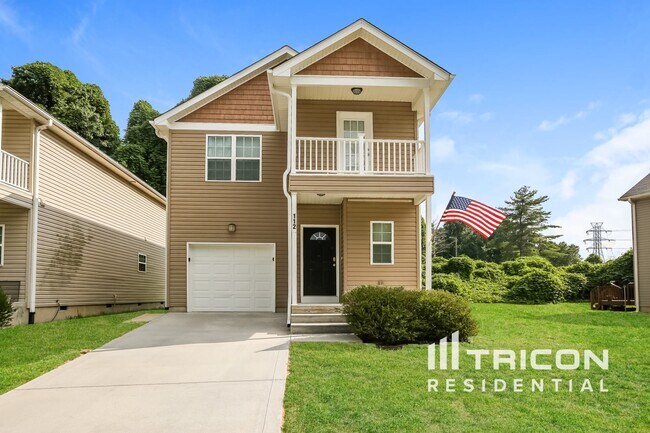 112 Lookout Point Pl