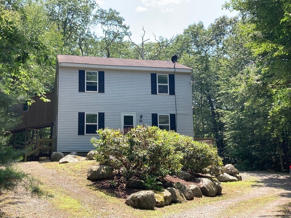 50 New Way Ln in Gloucester, MA - Building Photo