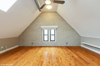 2308 N Southport Ave in Chicago, IL - Building Photo - Building Photo