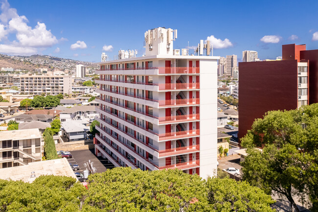 Kalakaua Sands