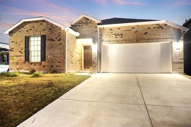1104 Bluespire Dr in Fort Worth, TX - Building Photo - Building Photo