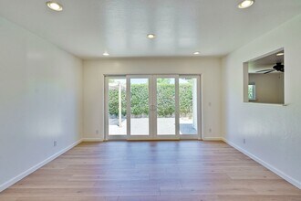 822 Sevely Dr in Mountain View, CA - Building Photo - Building Photo