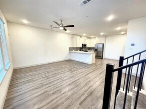 4517 Bishop St in North Richland Hills, TX - Building Photo - Building Photo