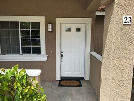 23 Via Prado in Rancho Santa Margarita, CA - Building Photo