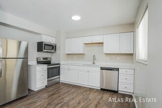 4789 Shadowglen Dr, Unit 708207-15 in Colorado Springs, CO - Building Photo - Building Photo