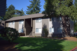 Oakhill Apartments in Salem, OR - Foto de edificio - Building Photo