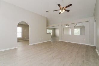 3235 Hunters Chase Loop in Kissimmee, FL - Building Photo - Building Photo