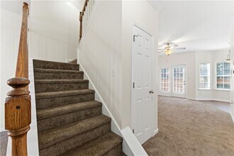 2522 Laurel Cir NW in Atlanta, GA - Building Photo - Building Photo