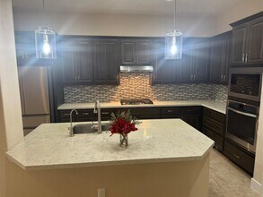 13704 Camp Comfort Ln in Austin, TX - Building Photo - Building Photo