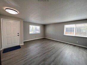 618 Kathy Ct in Gardnerville, NV - Building Photo - Building Photo