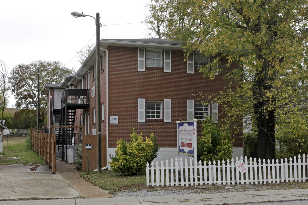 Charlotte Manor Apartments in Nashville, TN - Building Photo