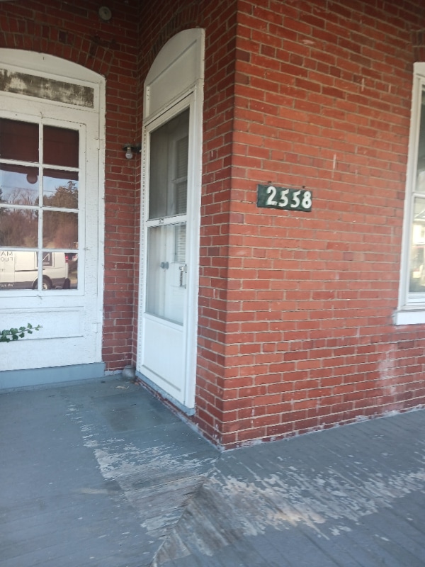 2558 Lititz Pike in Lancaster, PA - Foto de edificio - Building Photo