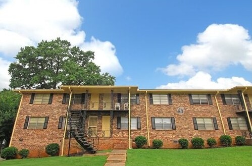 Cascade Garden in Atlanta, GA - Building Photo