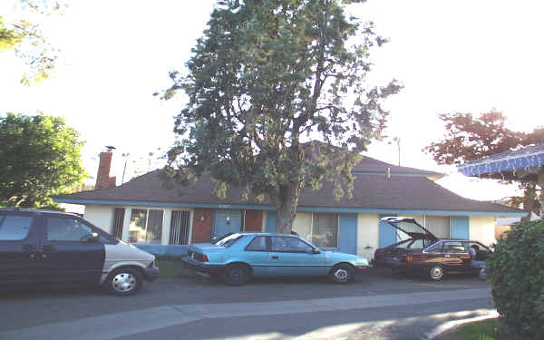 16021-16031 Bliss Ln in Tustin, CA - Building Photo - Building Photo