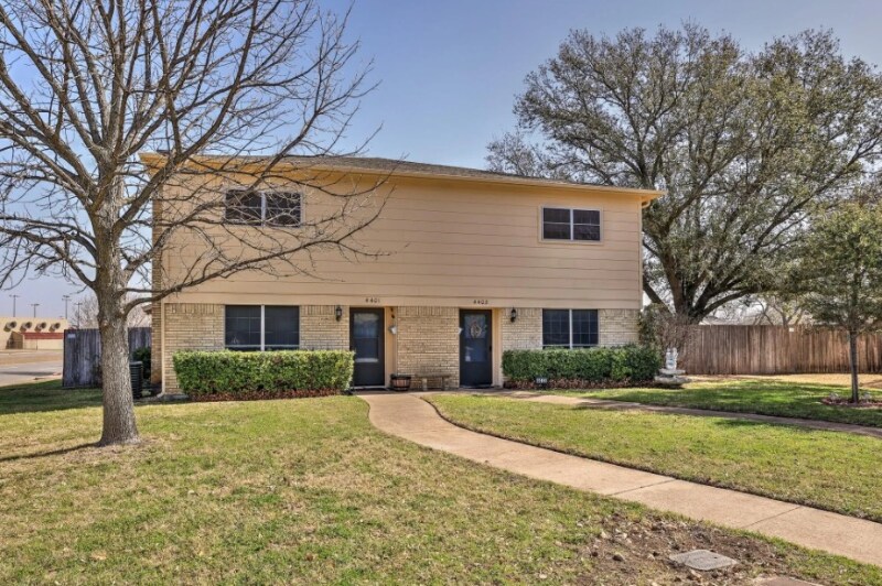 4401 Altamesa Blvd in Fort Worth, TX - Foto de edificio