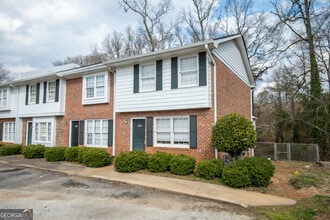 1190 Mars Hill Rd in Watkinsville, GA - Building Photo - Building Photo