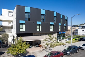 Junction 4121 in Los Angeles, CA - Building Photo - Building Photo