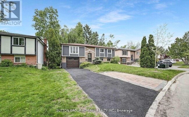 property at 14 Chippawa Ct