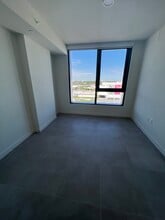 337 NW 31st St, Unit A3 in Miami, FL - Building Photo - Building Photo