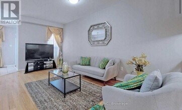 806 Castlemore Ave in Markham, ON - Building Photo - Building Photo