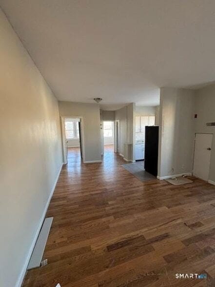 335 Wells St, Unit 11 in Bridgeport, CT - Building Photo - Building Photo