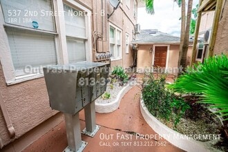 537 2nd St N in St. Petersburg, FL - Building Photo - Building Photo