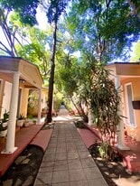 7284 Fountain Ave in Los Angeles, CA - Building Photo