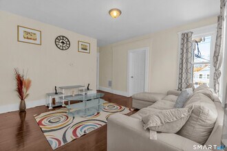 766 George St in New Haven, CT - Building Photo - Building Photo