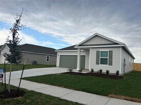 124 Rother Pl in Taylor, TX - Building Photo