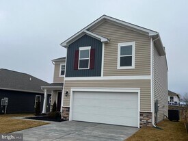 103 Dinges St in Stephens City, VA - Building Photo