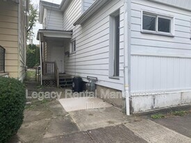 30 Susquehanna St in Wilkes-Barre, PA - Building Photo