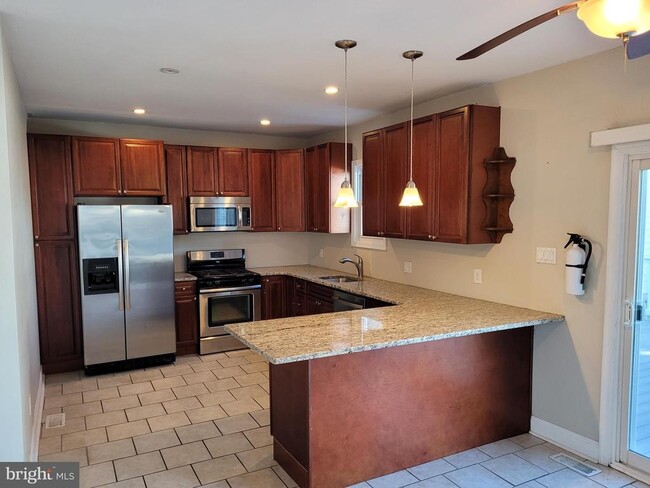 711 Bridgeboro St in Riverside, NJ - Building Photo - Building Photo