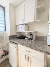 444 Niu St, Unit Hawaiian Monarch in Honolulu, HI - Foto de edificio - Building Photo