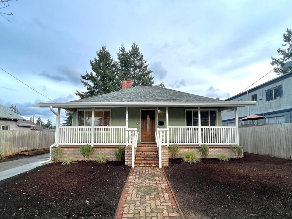 5332 NE 26th Ave in Portland, OR - Foto de edificio
