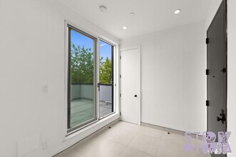 39 Aberdeen St in Brooklyn, NY - Building Photo - Building Photo