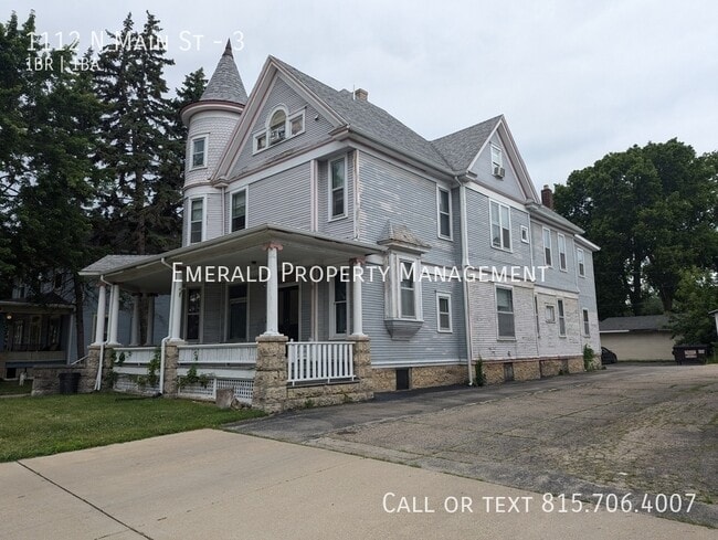 property at 1112 N Main St