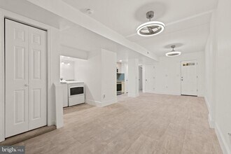 1308 Park Rd NW-Unit -2 in Washington, DC - Building Photo - Building Photo