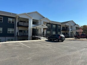 750 Windsor Ct in Branson, MO - Building Photo - Building Photo